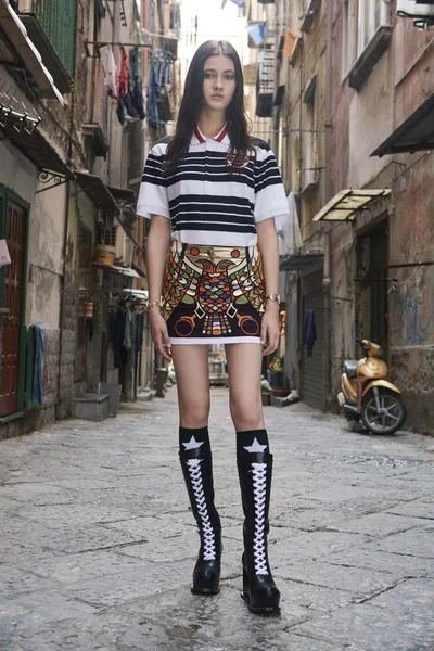 Look 14